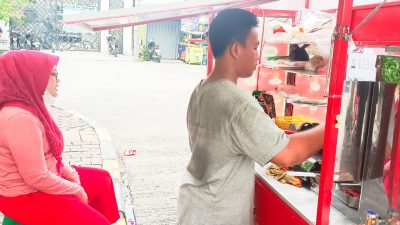 Arsy Kebab Promo Beli 2 Gratis 1 di Pertigaan Jalan Gadang 1 Tg Priok