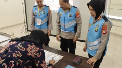 Polres Metro Jakarta Barat Gelar Penandatanganan Pakta Integritas Dan Pengambilan Sumpah Calon Anggota Polri T.A. 2024