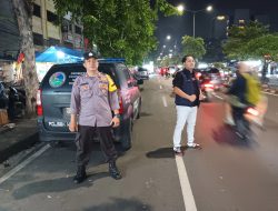 Antisipasi Kejahatan Saat Jam Pulang Kerja, Polsek Metro Tamansari Gelar Strong Point