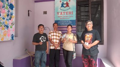 Kunjungi Yayasan Terang Anak Indonesia, Pewarna Jawa Barat Sumbang Buku Bacaan