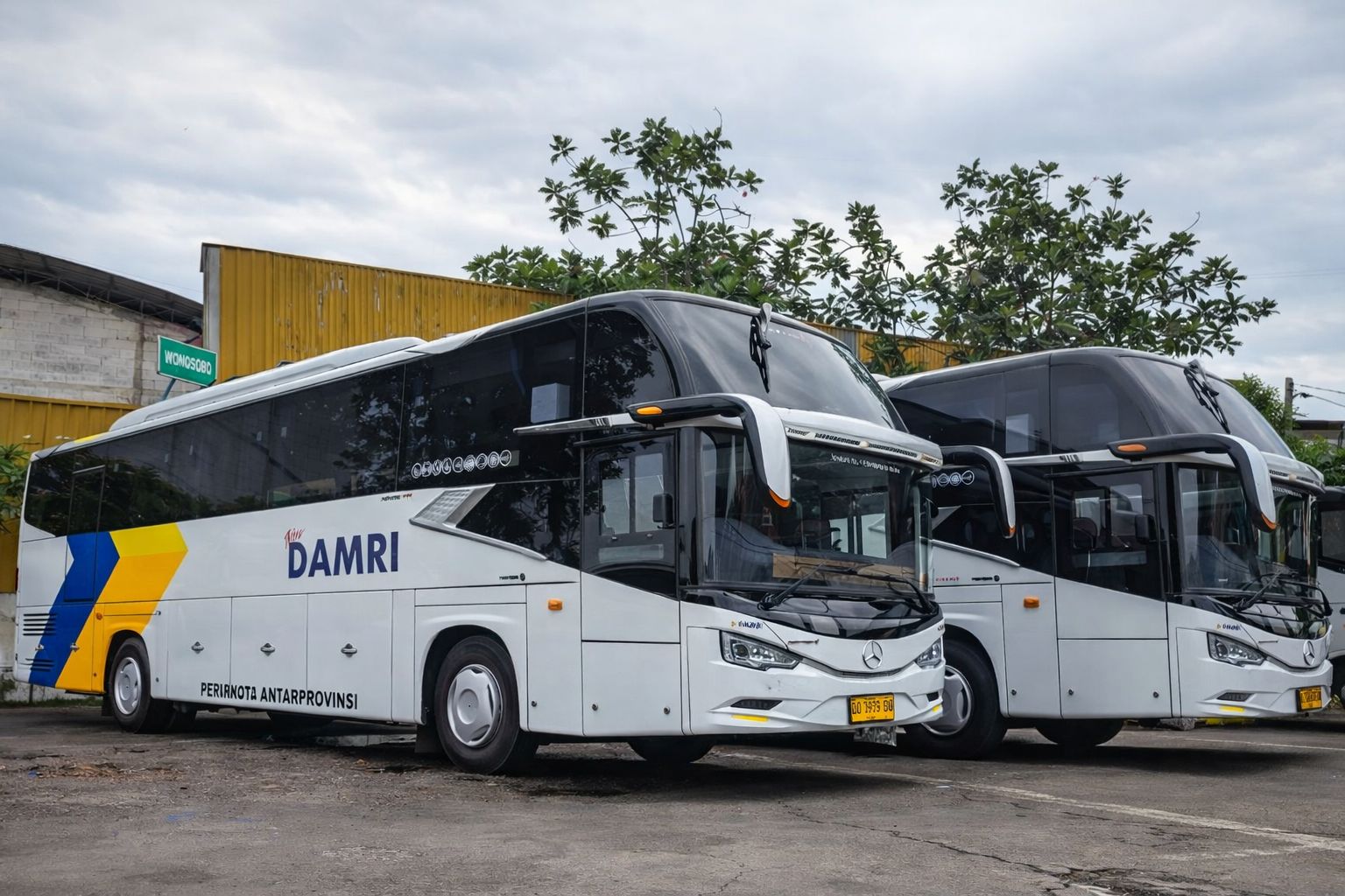 Bus Damri